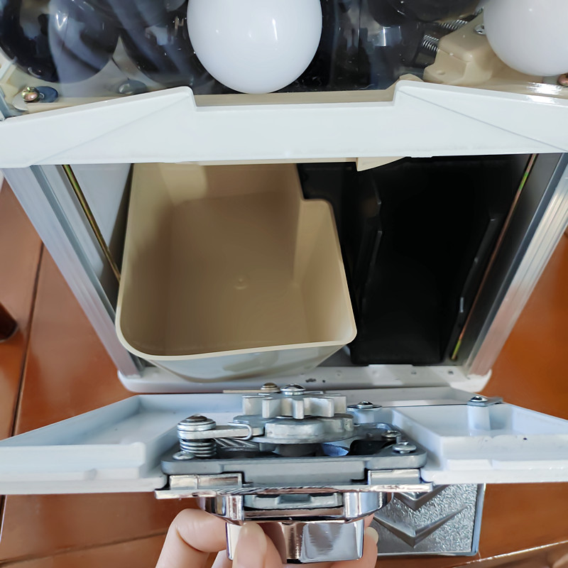 Coin-operated egg twister acti - Whack A Mole Arcade reseña y precio